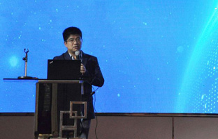 云顶国际在LED显示权威论坛颁发关于LED云平台的主题演讲